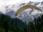 Para_Gliding_In_Manali